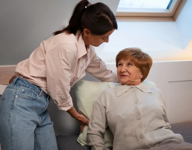 Asysta Seniora opieka dla seniora opieka nad osobą starszą asystencja osobista usługi opiekuńcze wsparcie dla rodzin seniorów zakupy dla seniorów slider grafika 2
